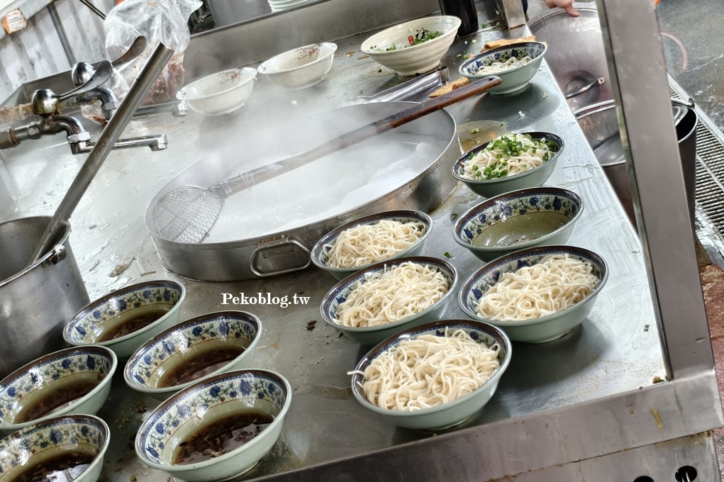 三重美食,先嗇宮美食,三重烏醋麵 @PEKO の Simple Life