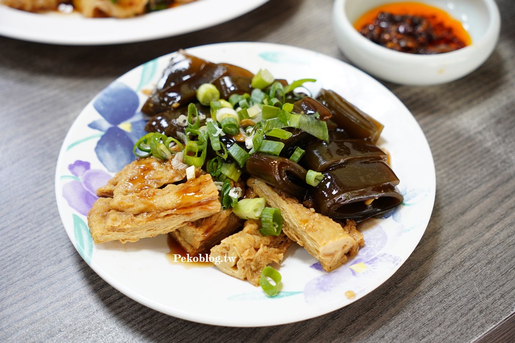 板橋美食,江子翠美食,紅糟排骨飯,板橋排骨飯 @PEKO の Simple Life