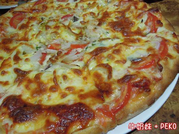 鯷魚蕃茄洋蔥披薩,好吃披薩,Amore,新店線美食,Pizzeria,東區美食,TAIPEI,義大利麵,TIMES,東區餐廳,西西里披薩,披薩,艾茉蕾披薩,披薩包,聚餐 @PEKO の Simple Life
