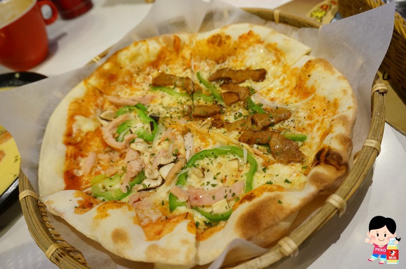 手工披薩,義式烤餅,Calzone烤餅,板橋美食,捷運新埔站美食 @PEKO の Simple Life