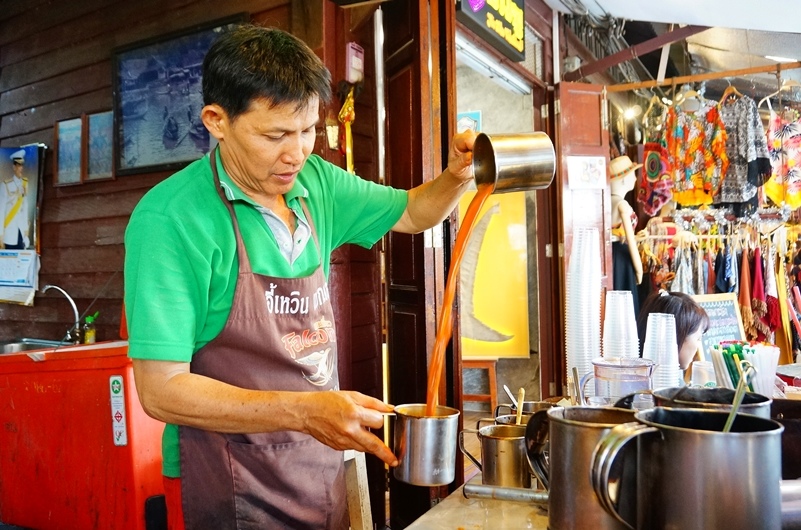 安帕瓦必吃美食,安帕瓦美食,安帕瓦泰式奶茶,奶泡泰式奶茶,泰式奶茶,曼谷旅遊|景點|美食|住宿,安帕瓦水上市場 @PEKO の Simple Life