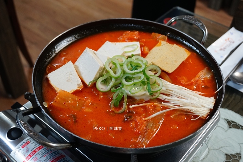 首爾自由行,明洞美食,明洞,阿味笑,鍋巴湯,辣醬蟹,醬蟹吃到飽,醬蟹,韓定食,首爾旅遊|景點|美食|住宿 @PEKO の Simple Life