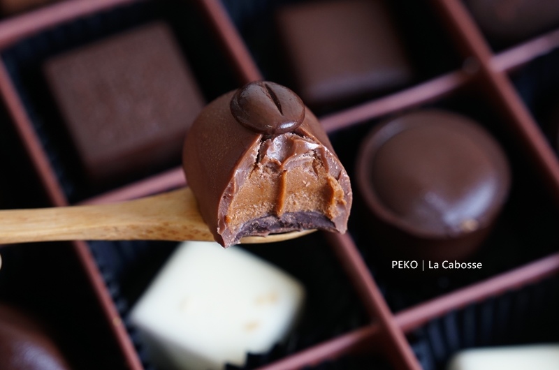 比利時巧克力品牌,比利時巧克力,情人節禮物,西式甜點,La,Cabosse,比利時手工巧克力,巧克力禮盒,君度橙酒巧克力,蘭姆酒巧克力,金萬利酒巧克力,比利時巧克力價格 @PEKO の Simple Life