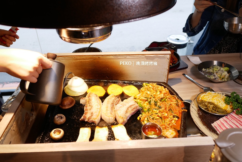 台北韓式料理,東區韓式料理,燒酒烤烤豬,東區燒肉推薦,韓式烤肉台北,燒酒烤烤豬菜單,韓式烤肉 @PEKO の Simple Life