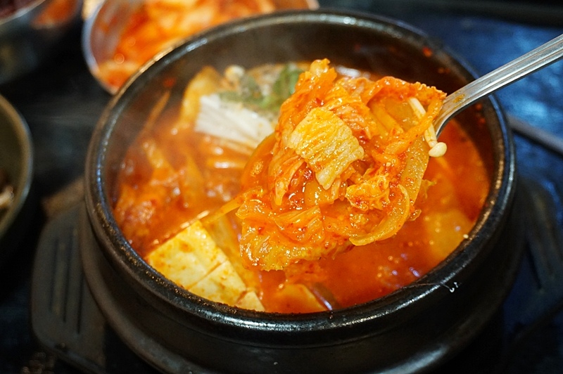 美食懶人包,韓式烤肉,韓式料理,韓服體驗,韓國一隻雞,韓式炸雞,春川炒雞,馬鈴薯排骨湯 @PEKO の Simple Life