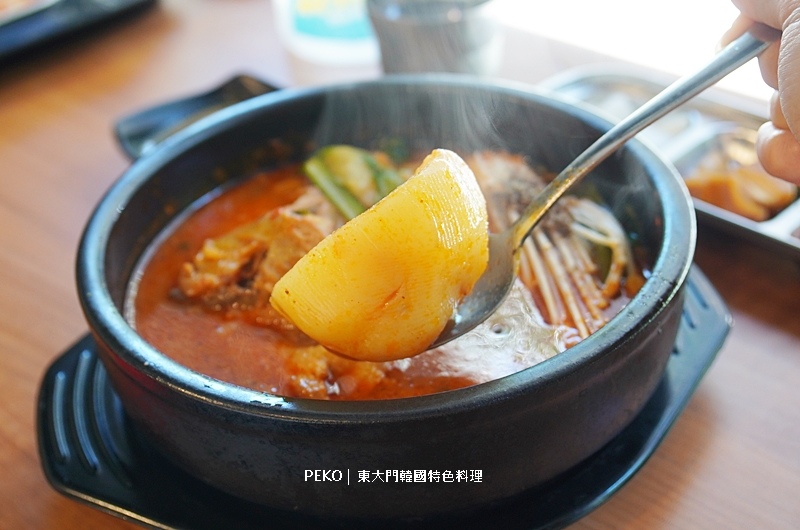 馬鈴薯豬骨湯,台電大樓美食,師大美食,韓國豬腳,師大韓式料理,馬鈴薯排骨湯,台北韓式料理 @PEKO の Simple Life
